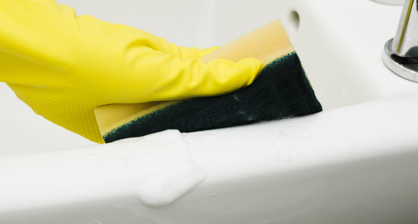 Разводим 50 граммов — и ванна сияет даже в кромешной тьме: ни ржавчины, ни налета — классный лайфхак