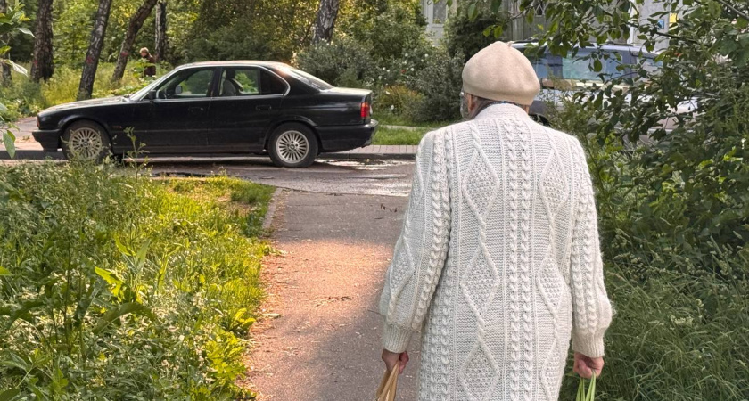 Пенсионерам нужно срочно обратиться в соцзащиту за щедрой выплатой. Деньги уже выдают - бегите