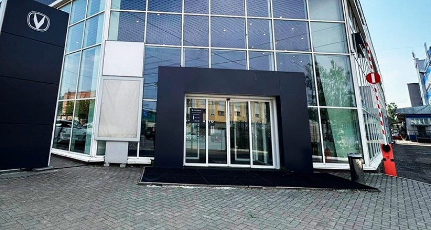 После попытки рейдерского захвата автосалон в Костроме возобновил работу