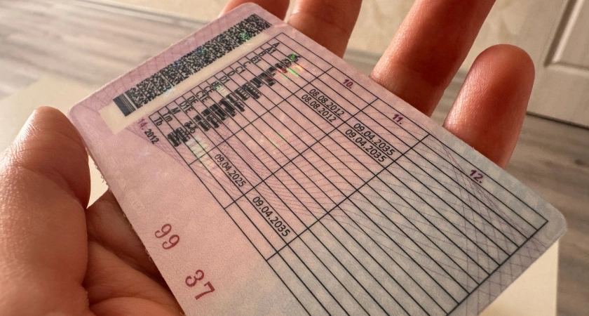 Нужно ли пересдавать на водительские права после 10 лет?