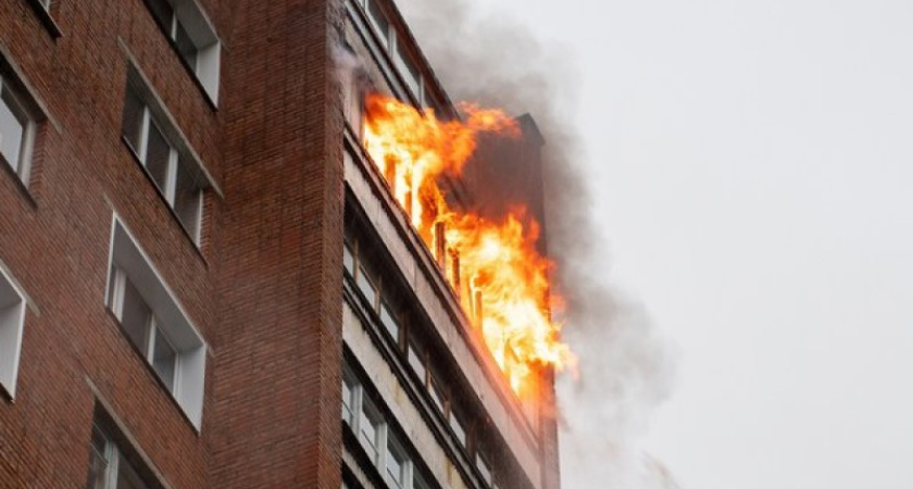 В Костроме из-за пожара в жилом доме эвакуировали 15 человек