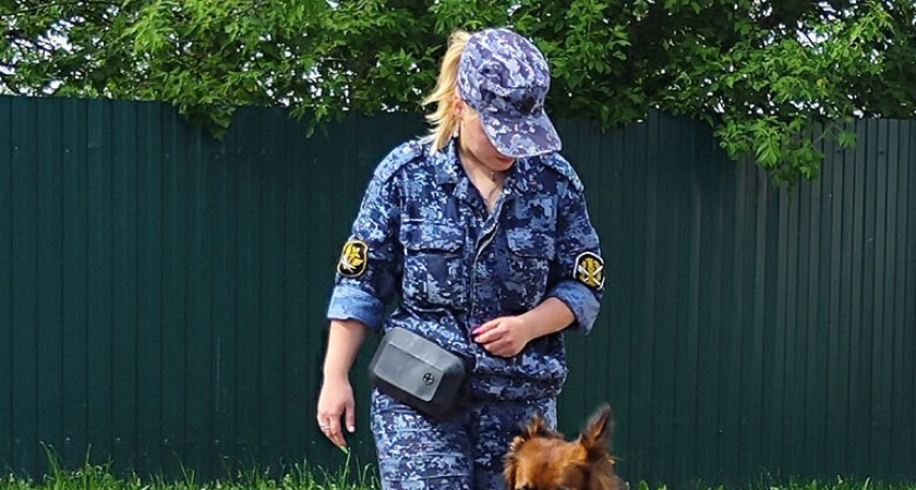 Вонзила кухонный нож в приятеля: 37-летняя костромичка не смогла решить конфликт словами