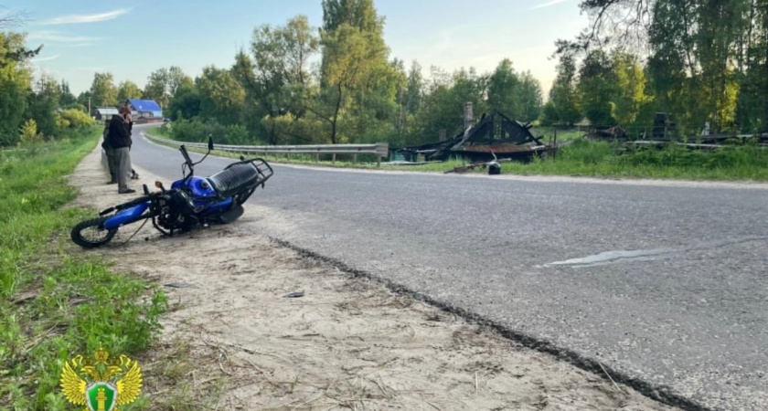 В Костромской области двое подростков на мопеде спровоцировали ДТП с "Ладой": есть пострадавшие