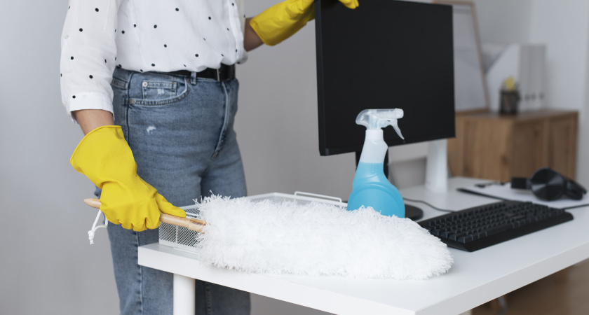 Случайно узнала, как горничные в санатории вытирают пыль. Стала делать так же - про пыль в доме забыла навсегда