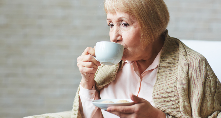 Такой чай надо пить по три раза в день: кожа будет упругой и сияющей - напрочь забудете об уколах красоты