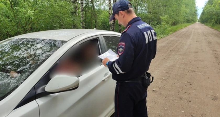 В Костромской области 21-летний водитель на питбайке устроил погоню от автоинспекторов