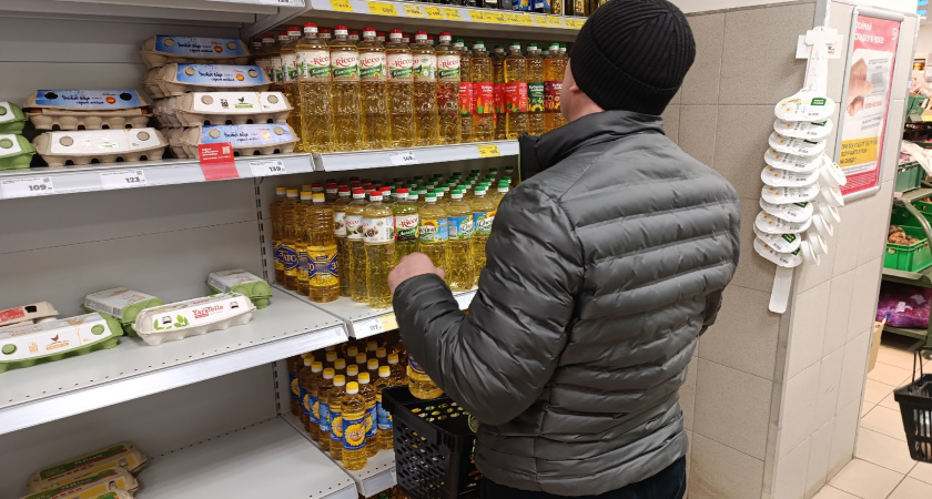 Это масло берите по 3 бутылки: в Роскачестве озвучили лучшие бренды подсолнечного масла