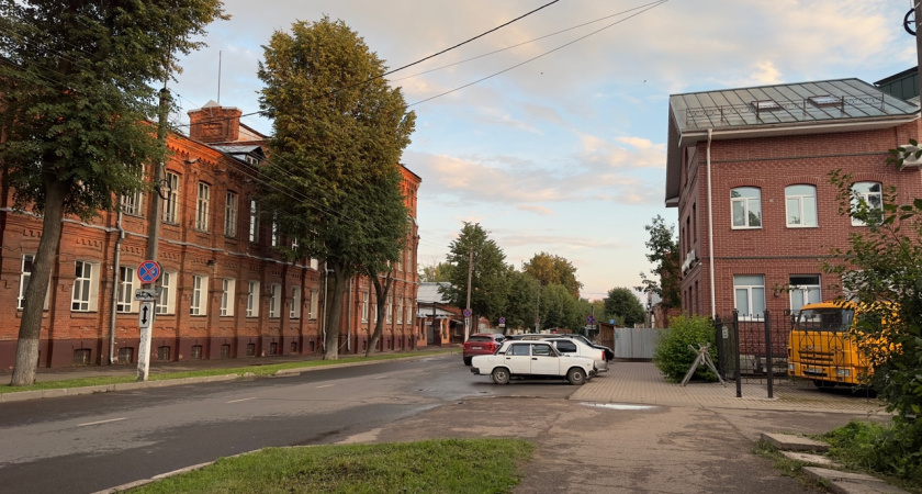 Суд встал на сторону сироты: костромской мэрии придется искать другое жилье