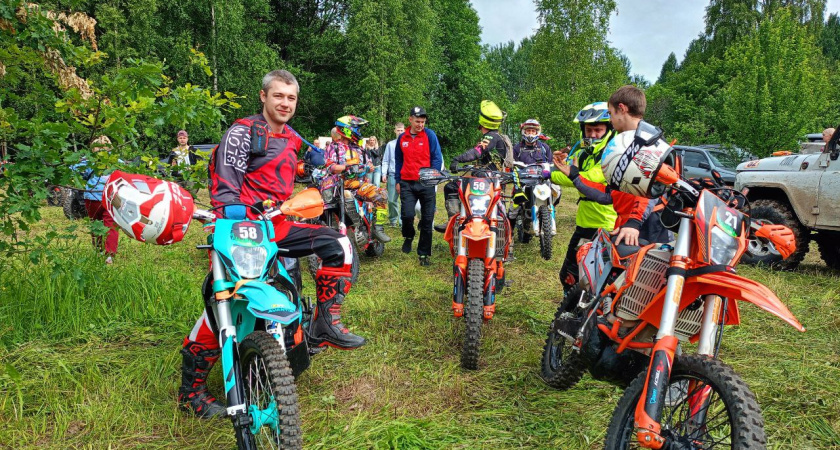 100 км экстрима: в Костромской области стартовало моторалли "Путь Сусанина"