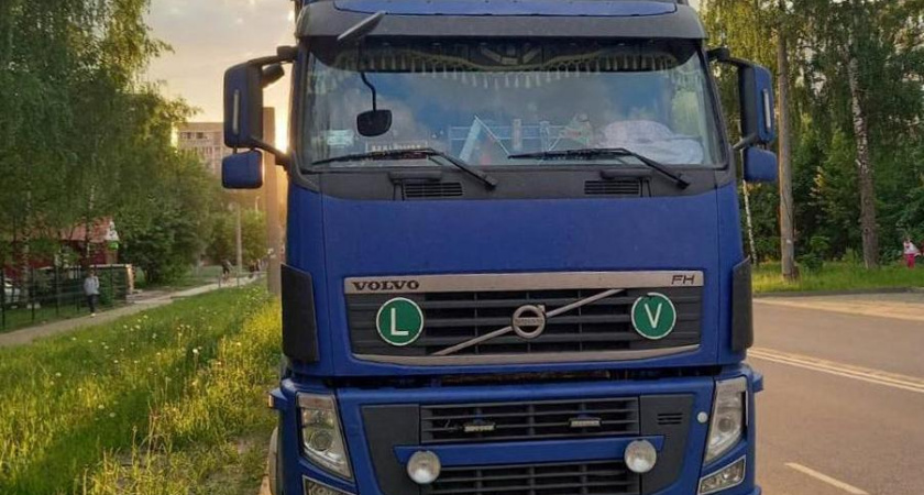 За неделю 47 нарушений: в Костроме выросло число штрафов за парковку грузовиков
