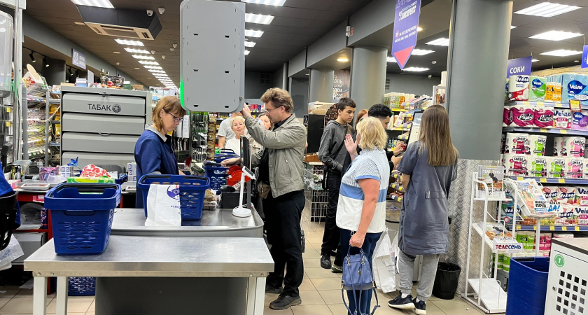 В «Магнит» завезли товары по соцценам: что доступно пенсионерам и насколько это съедобно