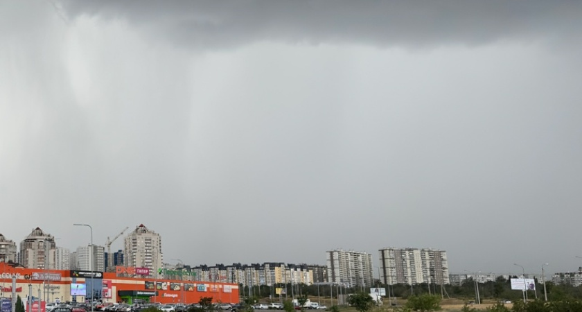 Порывы ветра до 17 метров в секунду: в Костромской области объявлено метеопредупреждение из-за гроз