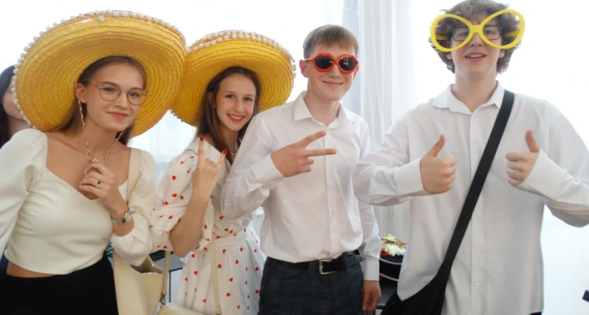 Четыре костромских студента стали лучшими старостами России