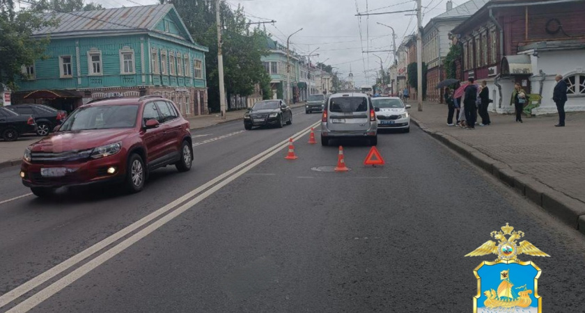 В центре Костромы ВАЗ сбил 13-летнюю девочку