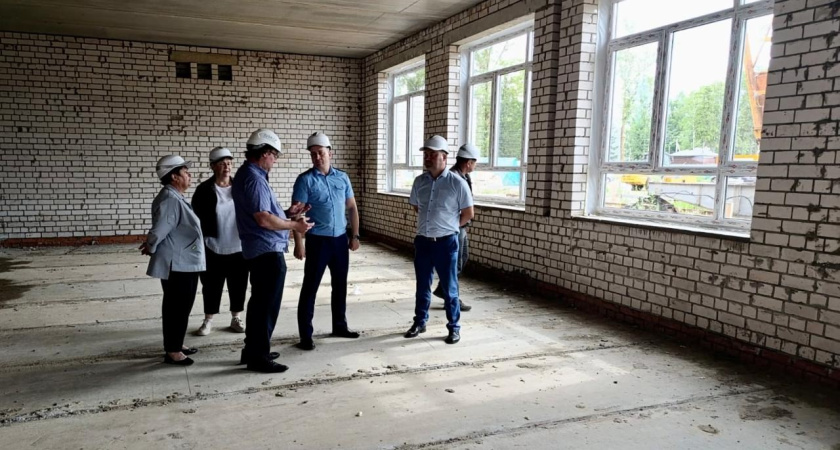 Прокуратура Костромской области держит на контроле возведение школы в Караваево