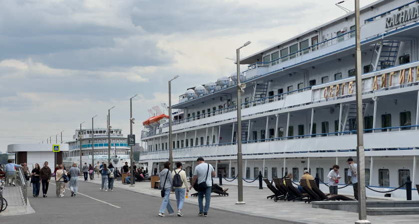 Жара +33 градуса уже на подходе: Гидрометцентр назвал россиянам сроки аномального потепления