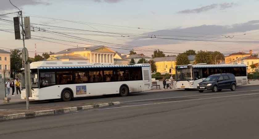 Шесть самых душных маршрутов Костромы: пассажирам рассказали, какие автобусы не оборудованы кондиционерами