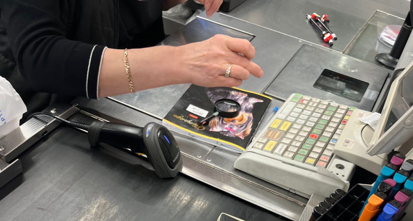 "Деньги уже не вернуть": как продавцы на кассе в "Пятерочке" обманывают покупателей - реальная история