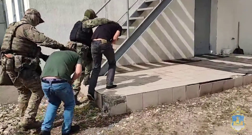 Костромские полицейские поймали карманников в автобусах