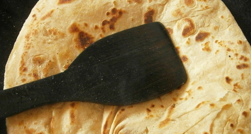 Смешиваю творог и муку — получаю гору "ленивых" лепешек с творогом: проще блинов — вкуснее только в раю