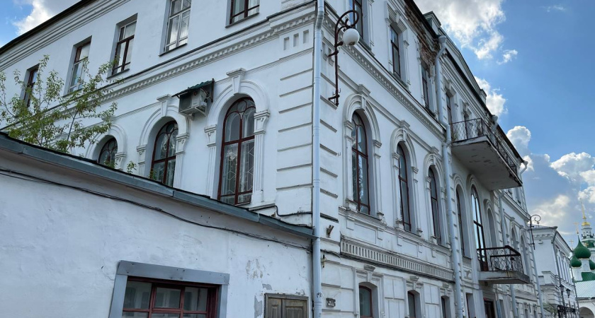 В Костроме на хозяина аварийного дома-памятника подали в суд