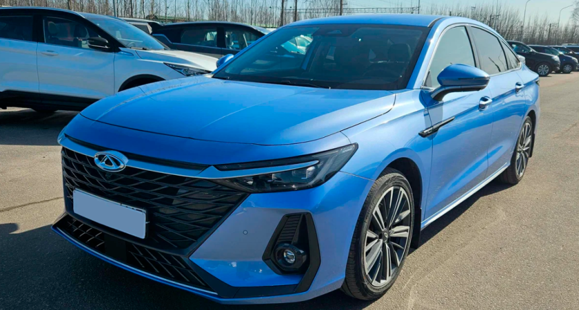 Стоило и дальше ездить на том, что было — вместо Skoda купил Чанган и пожалел — отзыв владельца на китайский лифтбек