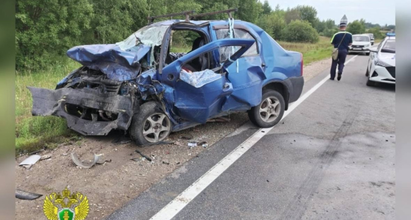 Лобовое столкновение под Костромой: один погибший, виновник в больнице