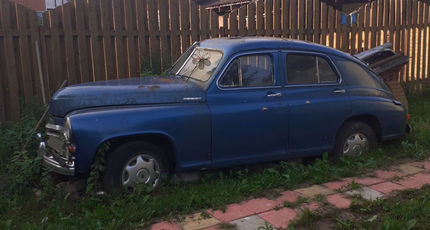 В Костроме продают первую в мире "Победу" с понтонным кузовом