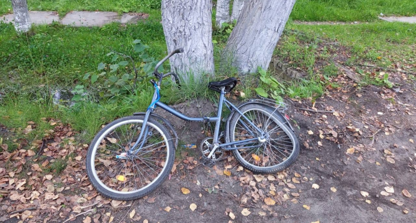 В Костроме на Центральной улице автомобиль сбил ребенка на велосипеде