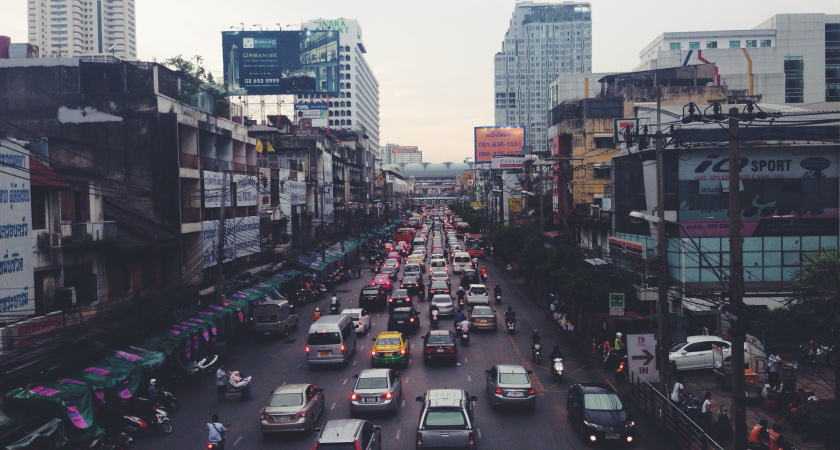 Можно ли буксировать авто с АКПП и брать им на буксир: механик поставил точку в многолетнем споре