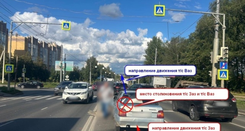 В Костроме на Магистральной столкнулись "Запорожец" и ВАЗ: есть пострадавшие