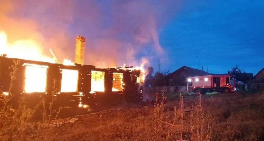 В Костроме ночью сгорела частная баня