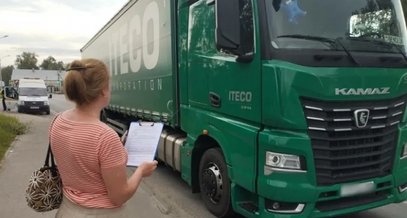 В Костроме усилили контроль за стоянкой большегрузов