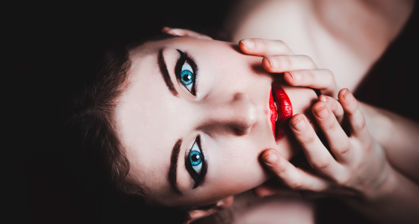 Как привлечь внимание женщины, которая знает себе цену: 6 советов, как завоевать женщину после 35 лет