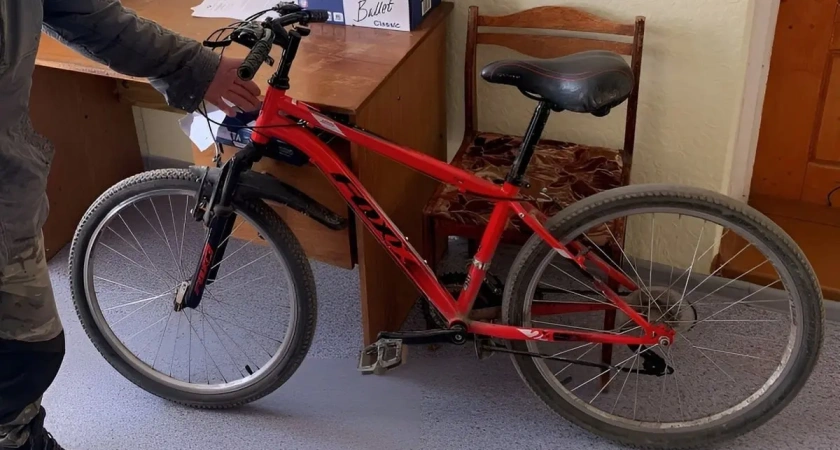 В Костромской области 50-летний мужчина украл велосипед соседа через балкон