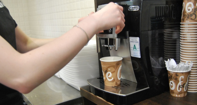 Предпринимателя в Волгореченске оштрафовали из-за официантов, которых он не хотел оформлять