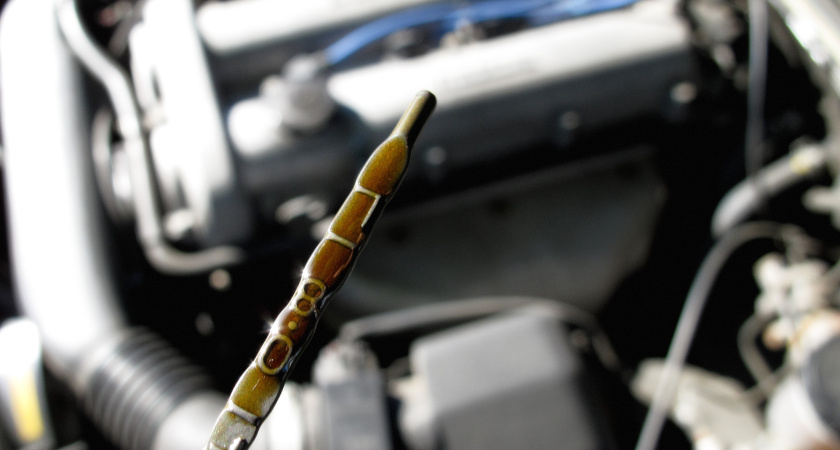 Вскрыли 2 двигателя — в одном масло меняли каждые 7000 км, а в другом — через 15 000 км: чем отличается "внутрянка"