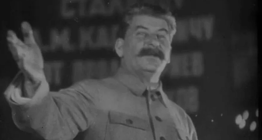 Какая была зарплата у Сталина на самом деле — суммы поразительные: на что он тратил деньги