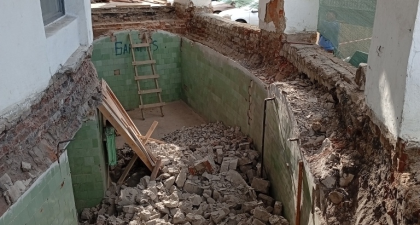 В Костроме на активный этап вышла реставрация полов в Мучных рядах