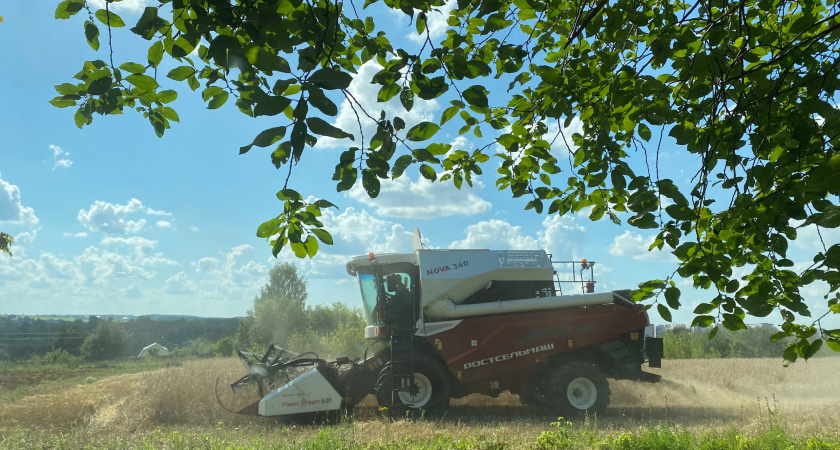 Узнал, что сейчас выпускает "Ростсельмаш": раньше производил комбайны — теперь на потоке сельхоз-монстры