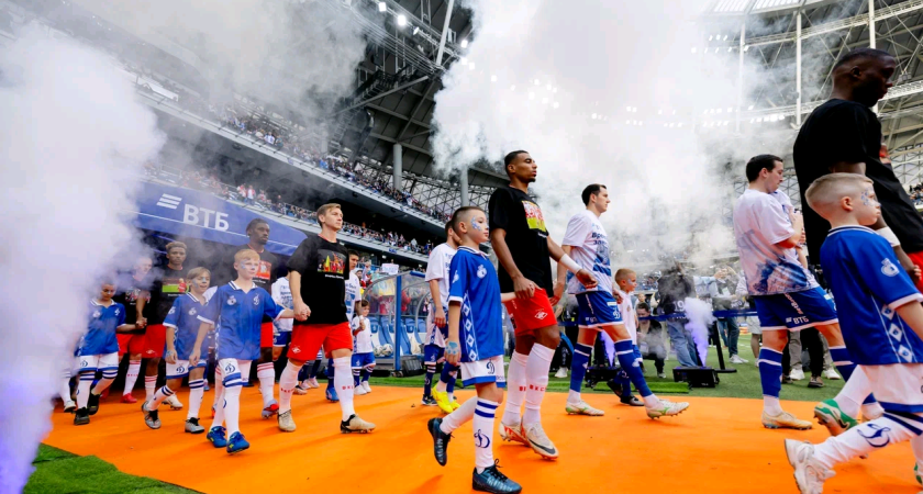 Футболисты «Динамо» Москва провели матч в поддержку дальневосточных леопардов