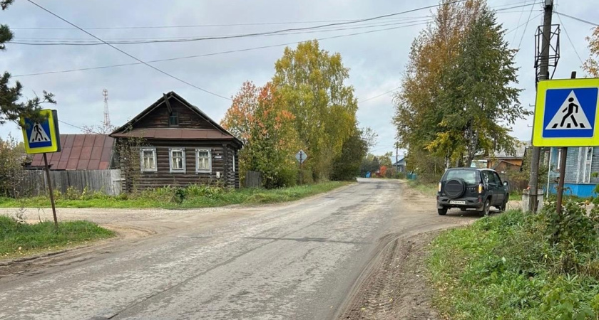 В Макарьеве перекресток не оснащен дорожной разметкой