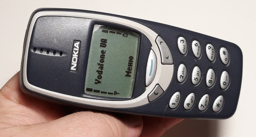 3310 переживал падение с 10 этажа, а 9 PureView утонул в пяти камерах: лучшие и худшие модели Nokia