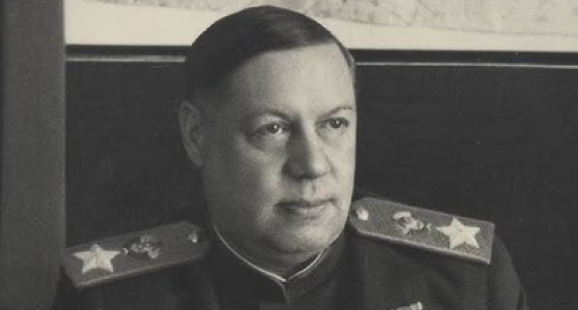 «За что воюете, бывший царский офицер, муж графини?» — спросил Сталин. Ответ Толбухина, «забытого маршала», навсегда вошел в историю