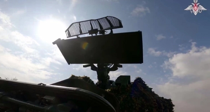 В регионах РФ в течение ночи перехватили почти 20 украинских беспилотников