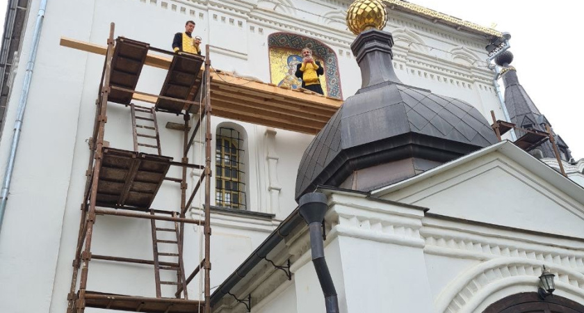 В Костромской области освятили новую икону на большой высоте