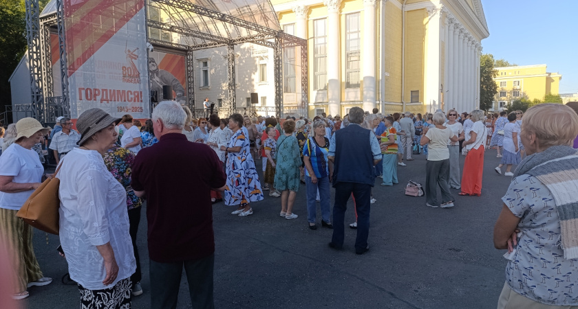 Если вам от 50 до 70 лет: 1 чайная ложка в день поможет сохранить превосходный ум и ясную память - еще 4 рекомендации академика Микулина