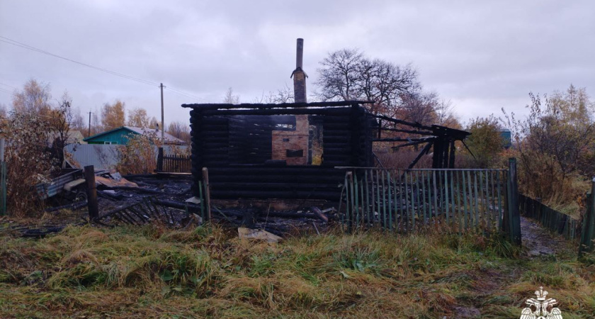 В Костромской области в ночном пожаре погиб 56-летний мужчина