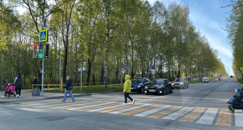 В ГАИ пояснили - что нужно делать, если вы уже пересекли стоп-линию и загорелся красный сигнал светофора