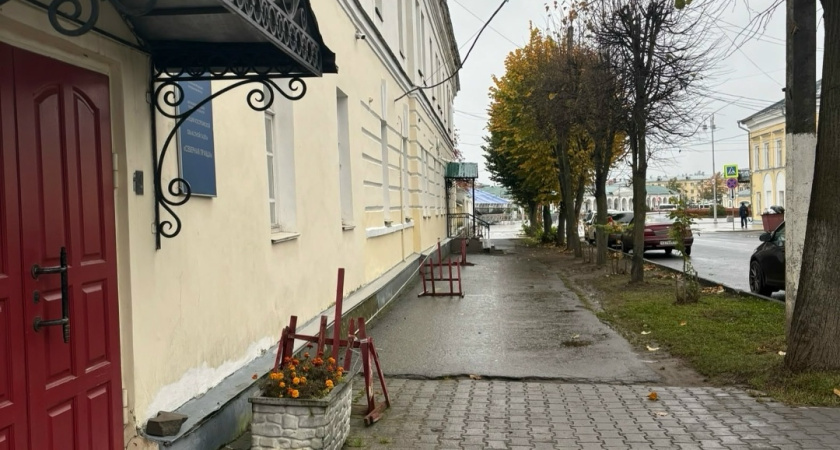 В Костроме собственников здания-памятника на улице Свердлова обвиняют в его разрушении